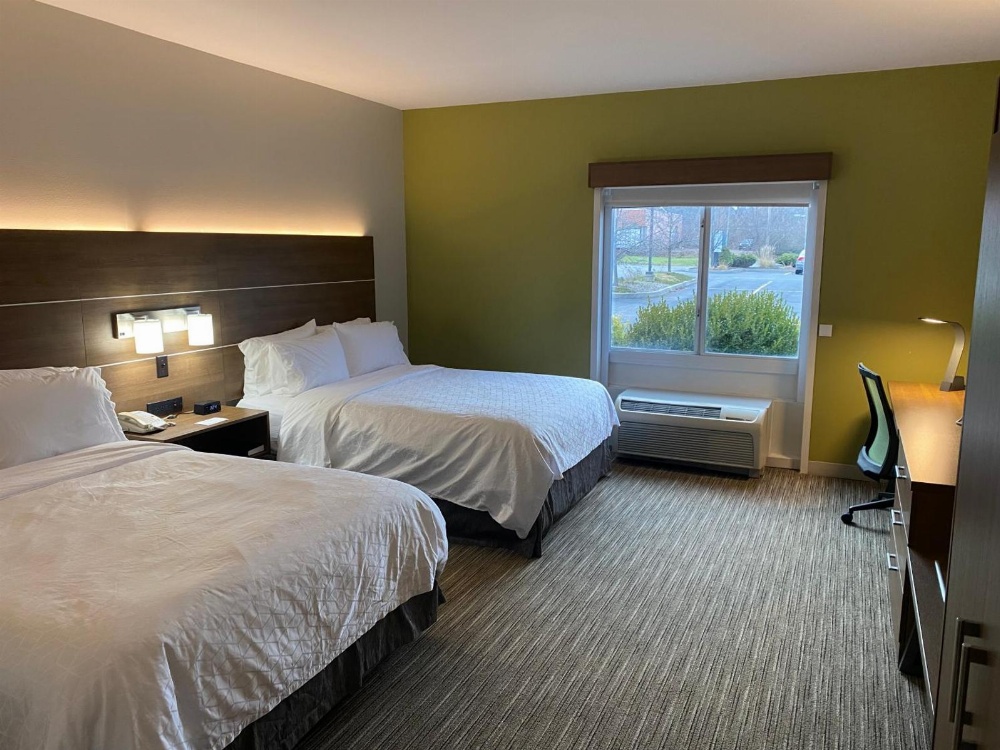 Holiday Inn Express Hotel & Suites Binghamton University-Vestal